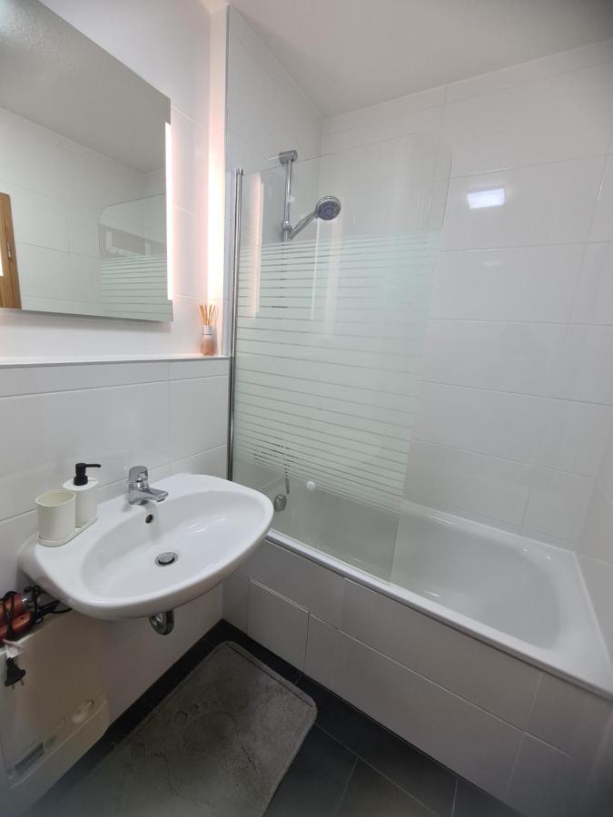 South Apartment - Modern & Stylish Augsburg Bagian luar foto